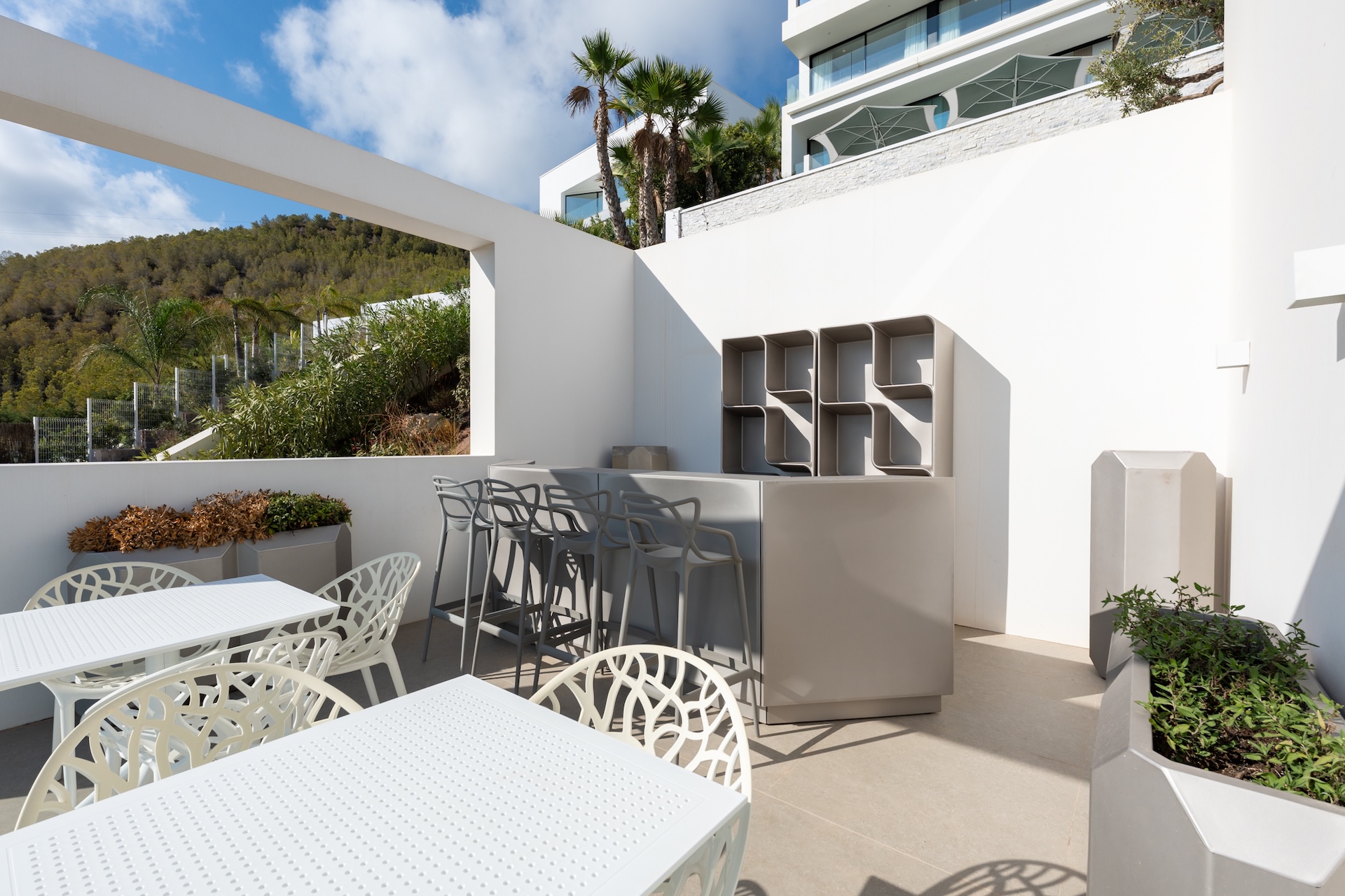 Resa Estates Ibiza Cas Mut villa te koop sale patio.jpg